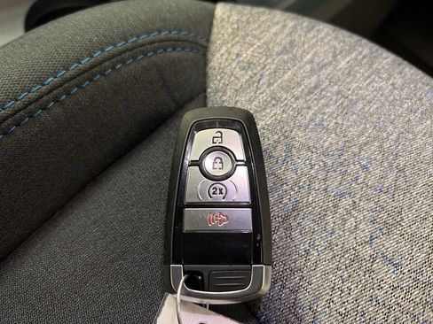 New 2025 Ford Maverick XLT w/ XLT Luxury Package image 34