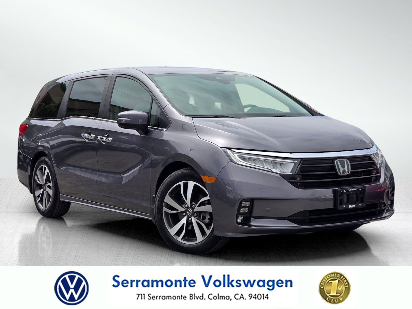 Used 2023 Honda Odyssey Touring image 1