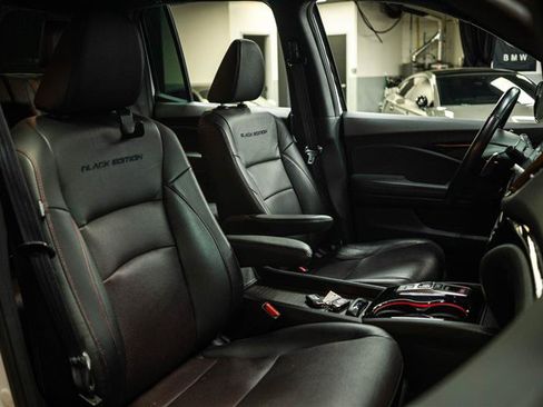 Used 2023 Honda Ridgeline Black Edition image 13
