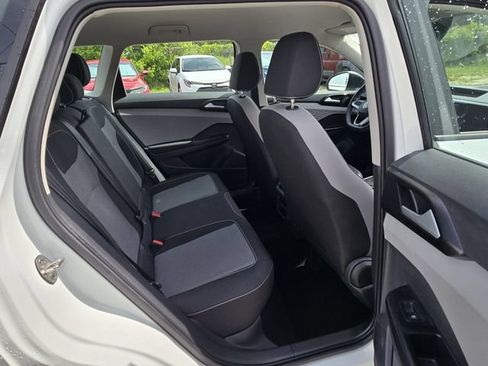 Certified 2023 Volkswagen Taos S FWD image 13