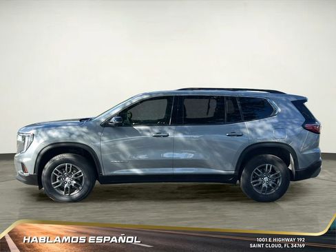Used 2025 GMC Acadia Elevation image 3