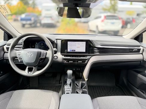 Used 2026 Toyota Camry LE w/ Preferred Package 2 (TMS) FWD image 23