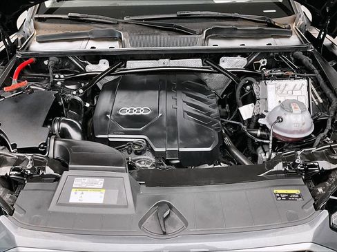 Certified 2023 Audi Q5 2.0T Premium w/ Convenience Package image 30