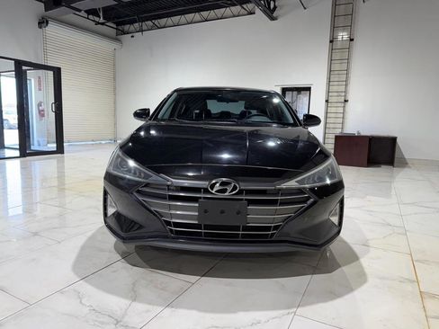 Used 2020 Hyundai Elantra SEL image 2