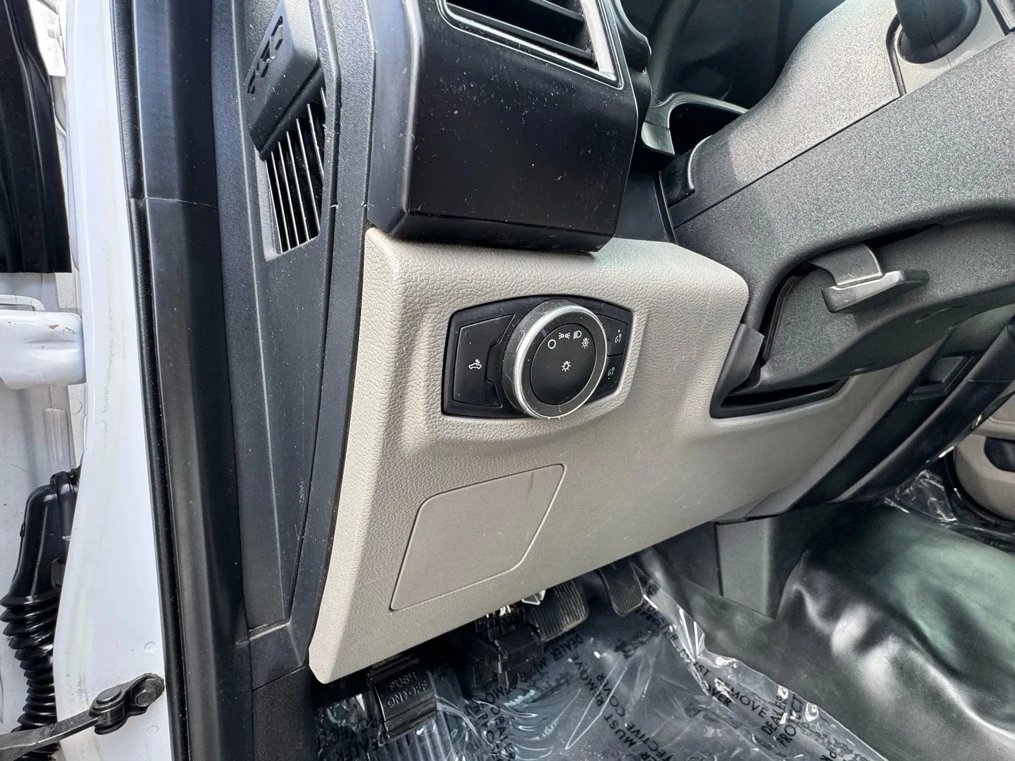 Used 2017 Ford F150 XL w/ Equipment Group 101A Mid AWD/4WD image 27