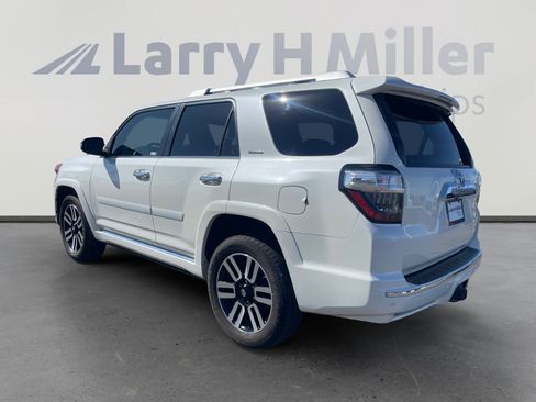 Used 2018 Toyota 4Runner Limited AWD/4WD image 3