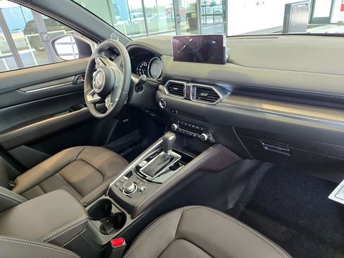 New 2025 MAZDA CX-5 Signature image 5