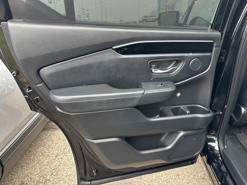 Used 2024 Honda Pilot Touring image 27