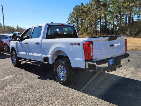 New 2026 Ford F250 XL w/ XL Off-Road Package image 9