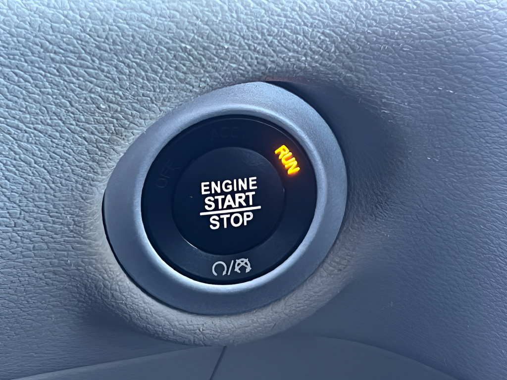 Used 2020 Chrysler Pacifica Touring-L Plus FWD image 24