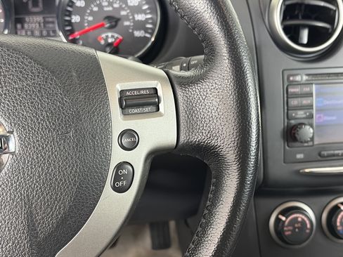 Used 2013 Nissan Rogue SL image 30