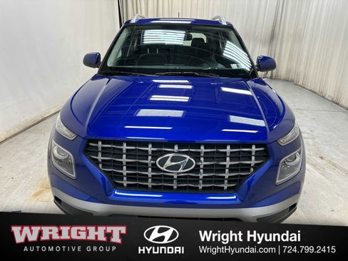 Certified 2023 Hyundai Venue Limited w/ Cargo Package image 2