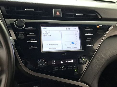 Used 2020 Toyota Camry SE image 28