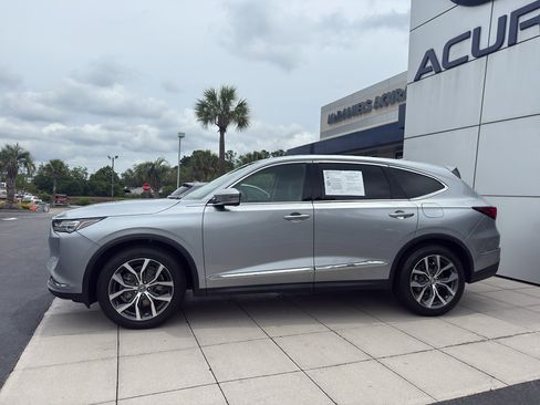 Used 2023 Acura MDX FWD w/ Technology Package image 3
