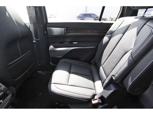 New 2026 Cadillac Vistiq Premium Luxury AWD/4WD image 12
