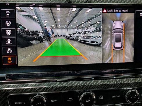 Used 2021 Bentley Bentayga Speed image 12