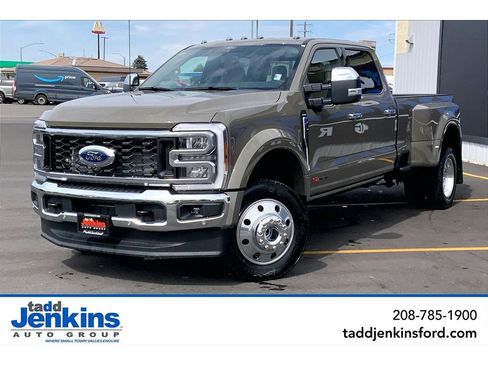 New 2026 Ford F450 Lariat w/ Lariat Premium Package AWD/4WD image 1