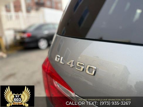Used 2015 Mercedes-Benz GL 450 4MATIC w/ Lighting Package image 42