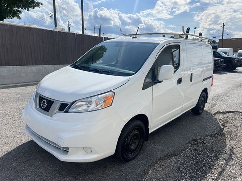 Used 2021 Nissan NV200 SV image 2