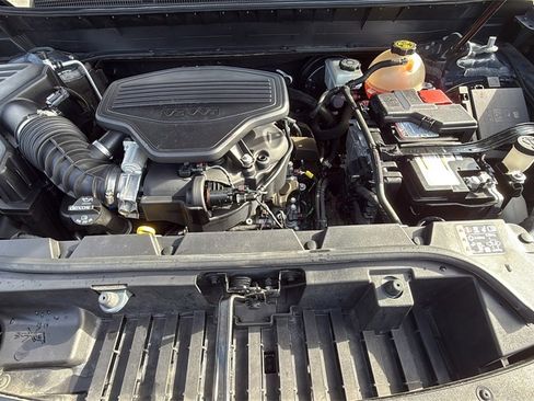 Used 2021 GMC Acadia Denali w/ Denali Technology Package image 18