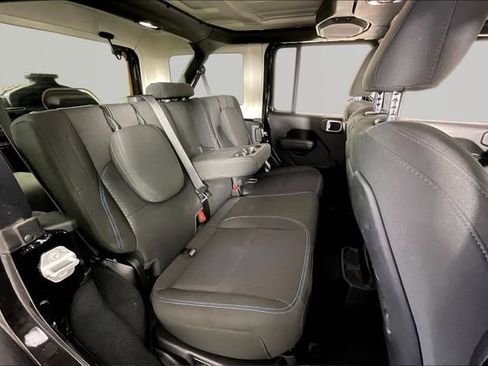 Used 2023 Jeep Wrangler Unlimited Rubicon 4xe w/ Cold Weather Group AWD/4WD image 24