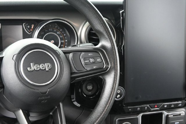 Used 2023 Jeep Wrangler Unlimited Sport AWD/4WD image 26