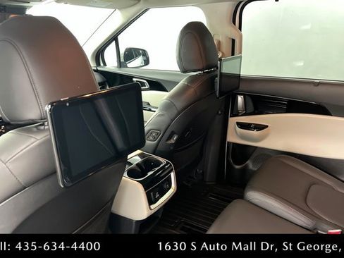 Used 2024 Kia Carnival SX FWD image 18