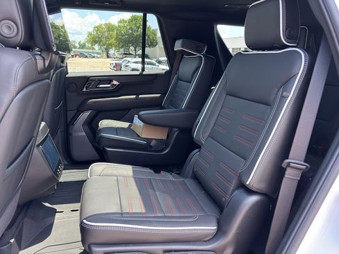 New 2026 GMC Yukon AT4 Ultimate w/ LPO, Floor Liner Package AWD/4WD image 12