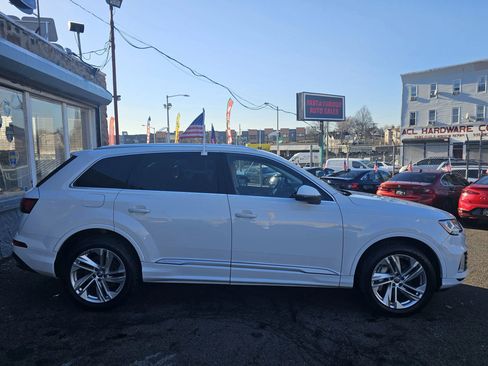 Used 2020 Audi Q7 3.0T Premium image 5