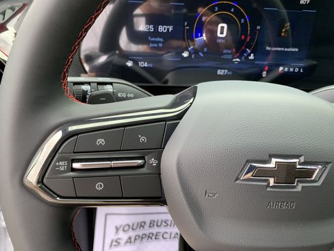 Used 2026 Chevrolet Equinox RS FWD image 32