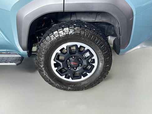 Certified 2025 Toyota 4Runner TRD Off-Road AWD/4WD image 20