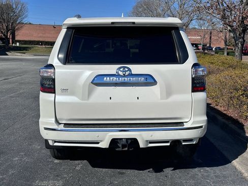 Used 2016 Toyota 4Runner Limited AWD/4WD image 4