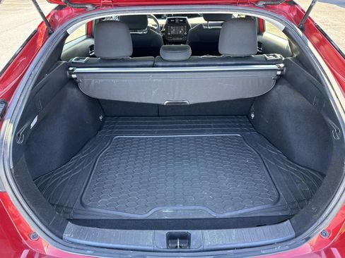 Used 2021 Toyota Prius LE image 26