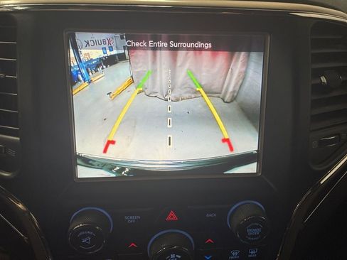 Used 2015 Jeep Grand Cherokee Limited AWD/4WD image 25