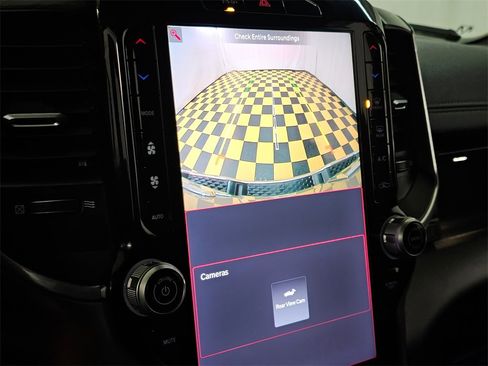 Used 2025 RAM 1500 Laramie image 28