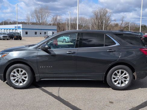 Used 2018 Chevrolet Equinox LT FWD image 2