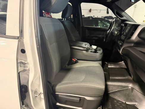 Used 2021 RAM 5500 Tradesman w/ Chrome Appearance Group AWD/4WD image 11