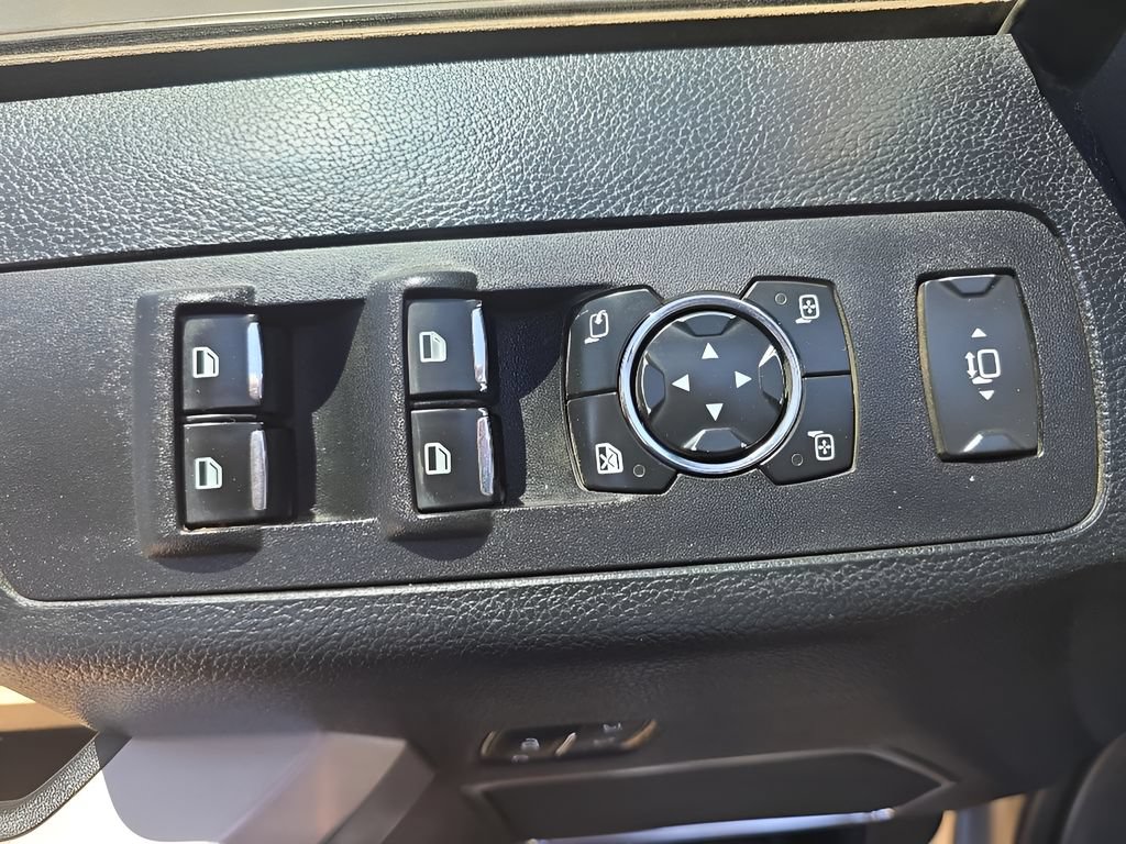 Used 2021 Ford F250 Lariat w/ Lariat Ultimate Package AWD/4WD image 39