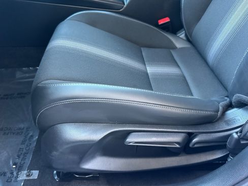 Used 2023 Honda Civic Sport image 15