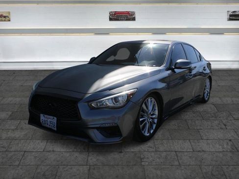 Used 2018 INFINITI Q50 Luxe w/ Essential Package (2.0T Luxe) image 3
