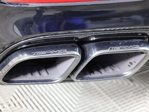 Used 2022 Mercedes-Benz SL 63 AMG 4MATIC w/ AMG Aerodynamic Package image 18