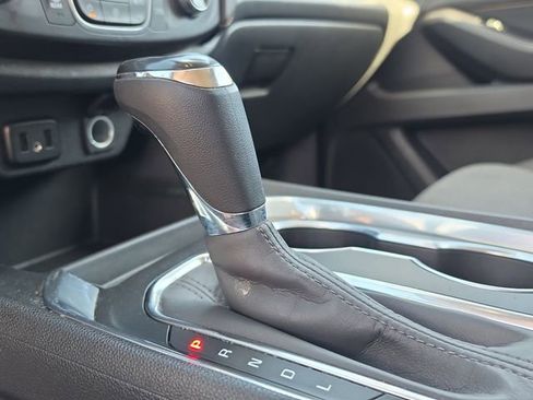 Used 2020 Chevrolet Traverse LS FWD image 28