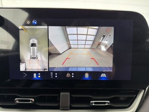 New 2026 Chevrolet Equinox LT w/ Safety and Technology Package image 17