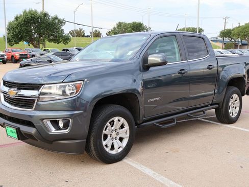 Used 2019 Chevrolet Colorado LT w/ LT Convenience Package RWD image 3