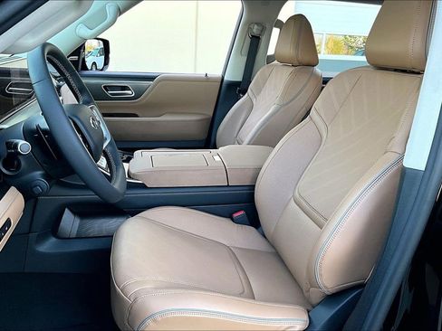New 2026 INFINITI QX80 Luxe w/ Cargo Package AWD/4WD image 9