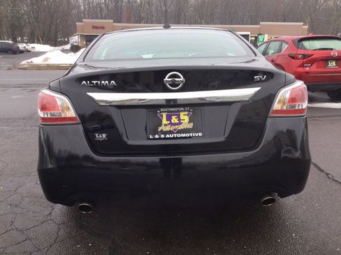 Used 2015 Nissan Altima 2.5 SV w/ Convenience Package image 7