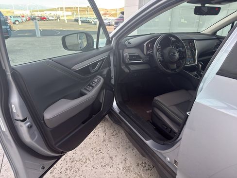 Used 2024 Subaru Outback Onyx Edition AWD/4WD image 12
