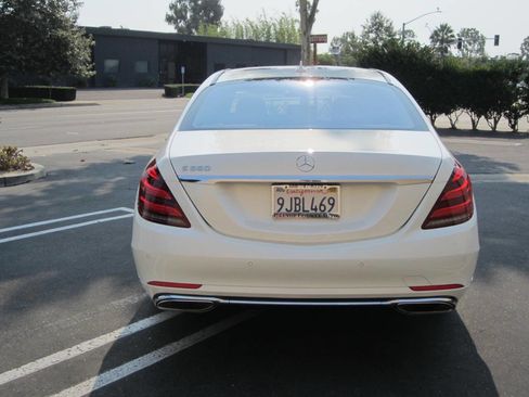 Used 2018 Mercedes-Benz S 560 Sedan image 4