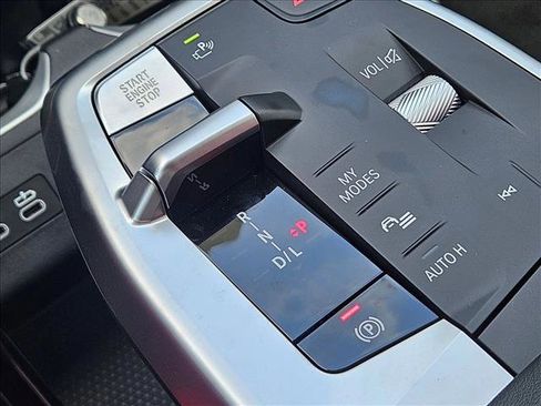 Used 2025 BMW X1 xDrive28i w/ Technology Package image 14