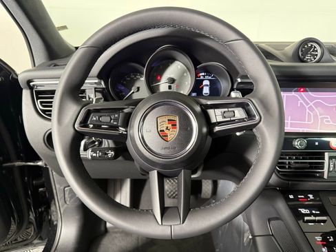 New 2025 Porsche Macan S image 34